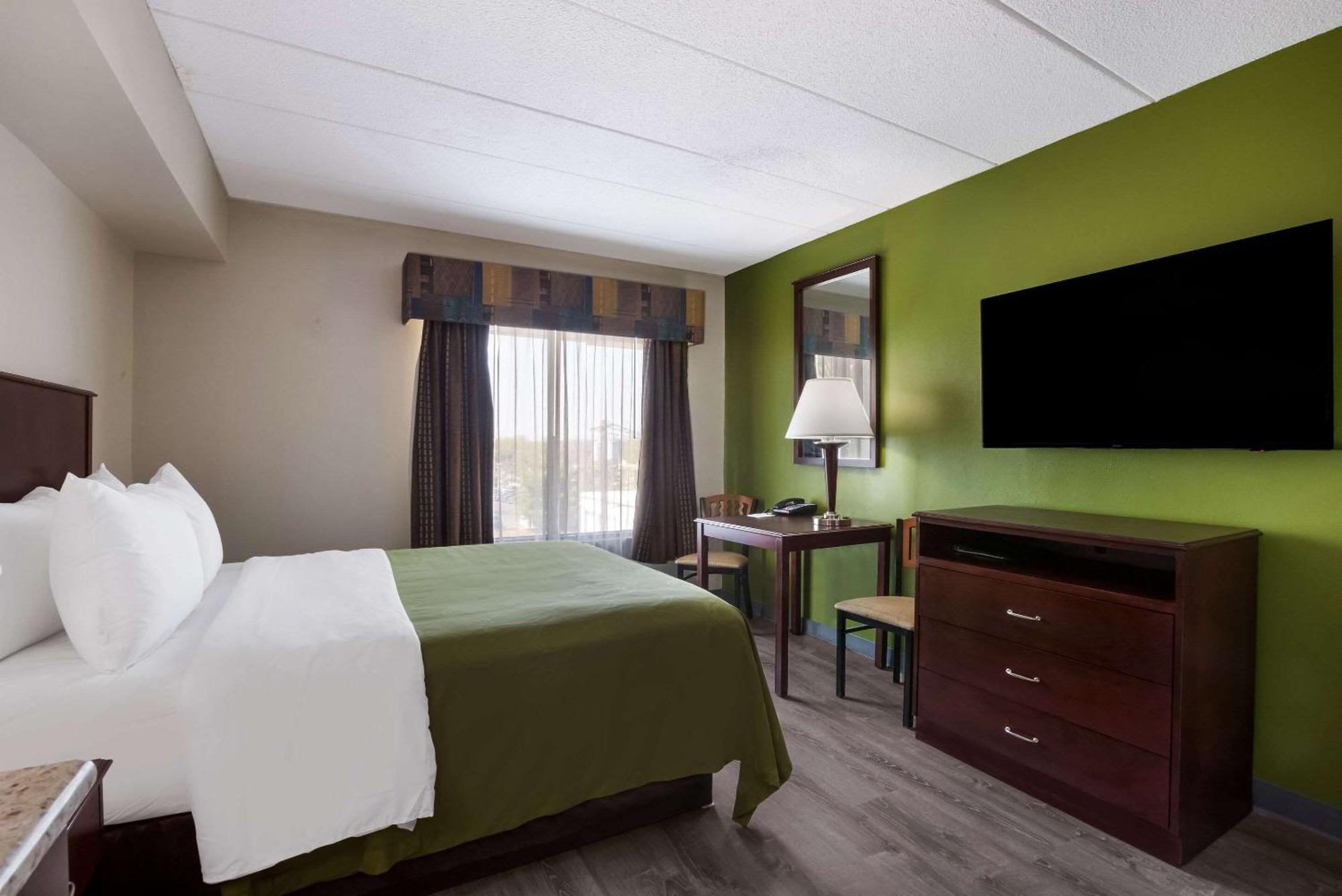 Quality Inn Near Princeton Lawrence Eksteriør bilde