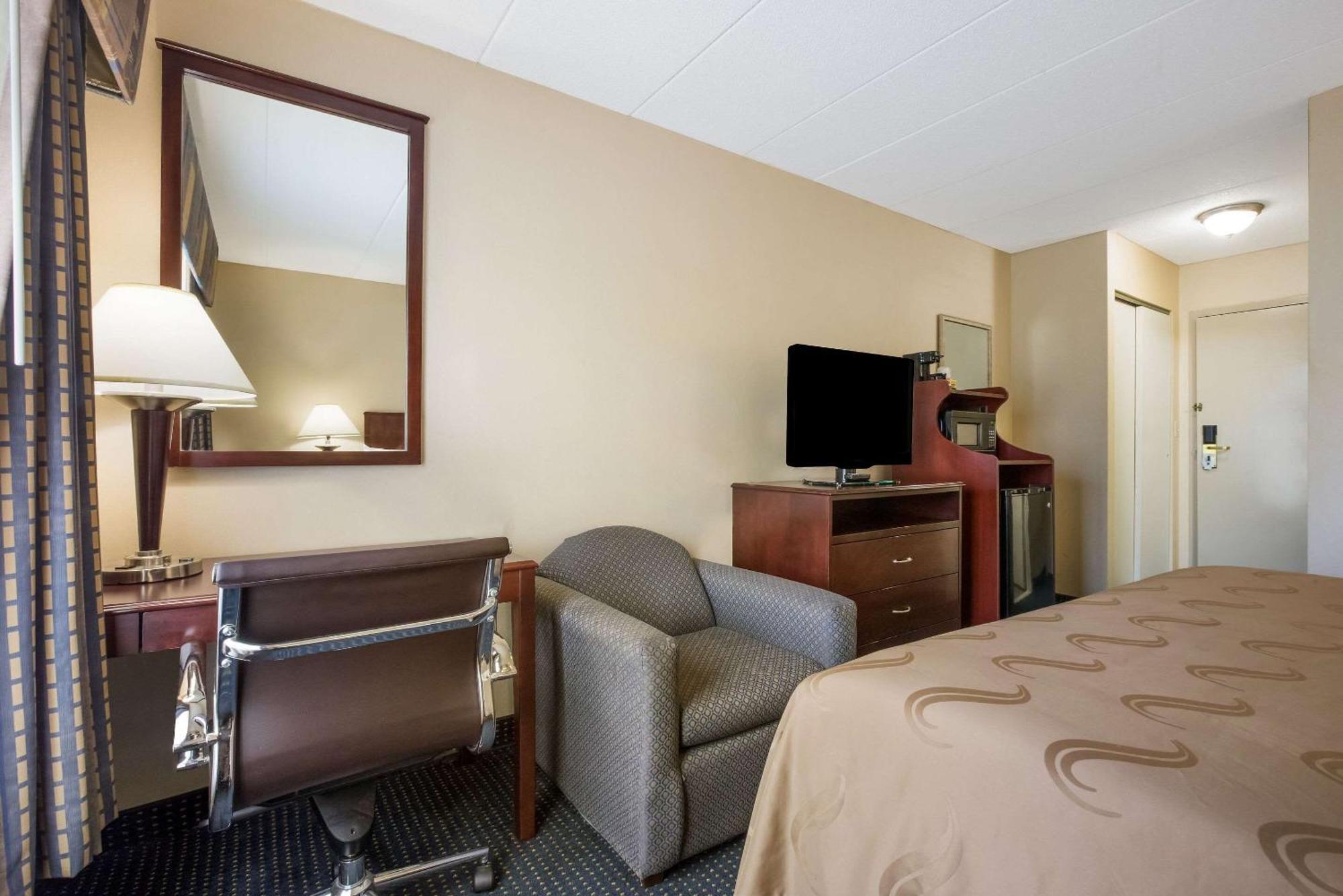 Quality Inn Near Princeton Lawrence Eksteriør bilde