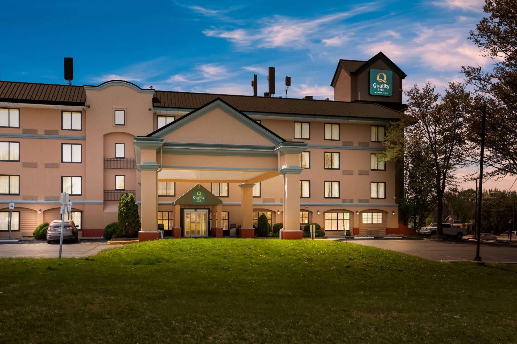 Quality Inn Near Princeton Lawrence Eksteriør bilde