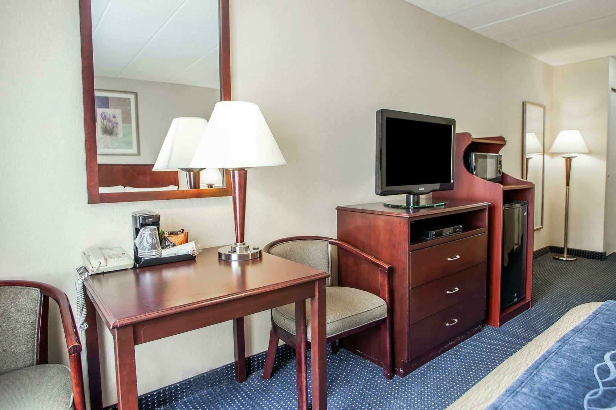 Quality Inn Near Princeton Lawrence Eksteriør bilde
